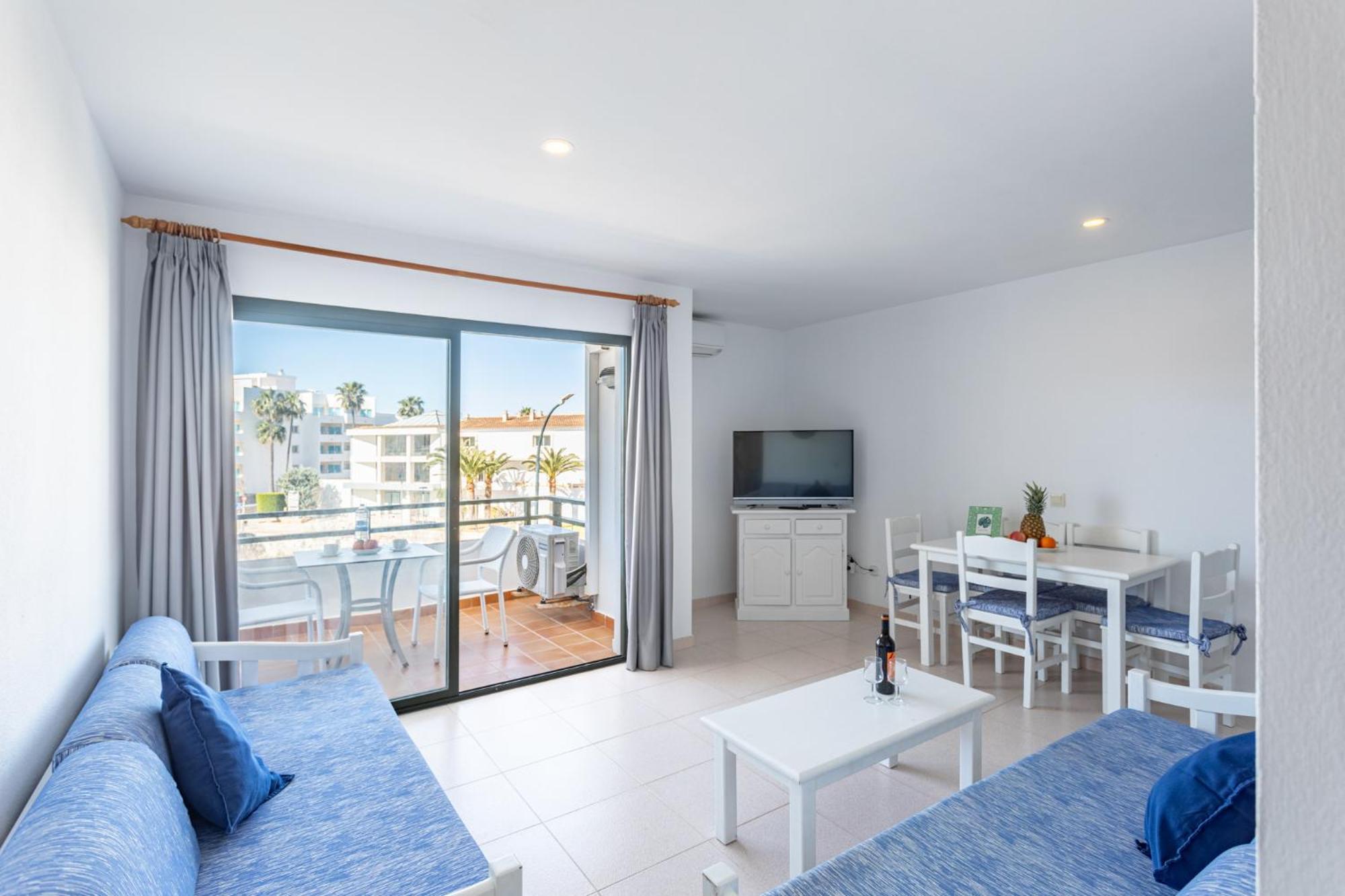 Apartamentos Es Dolc Colonia de Sant Jordi Екстер'єр фото