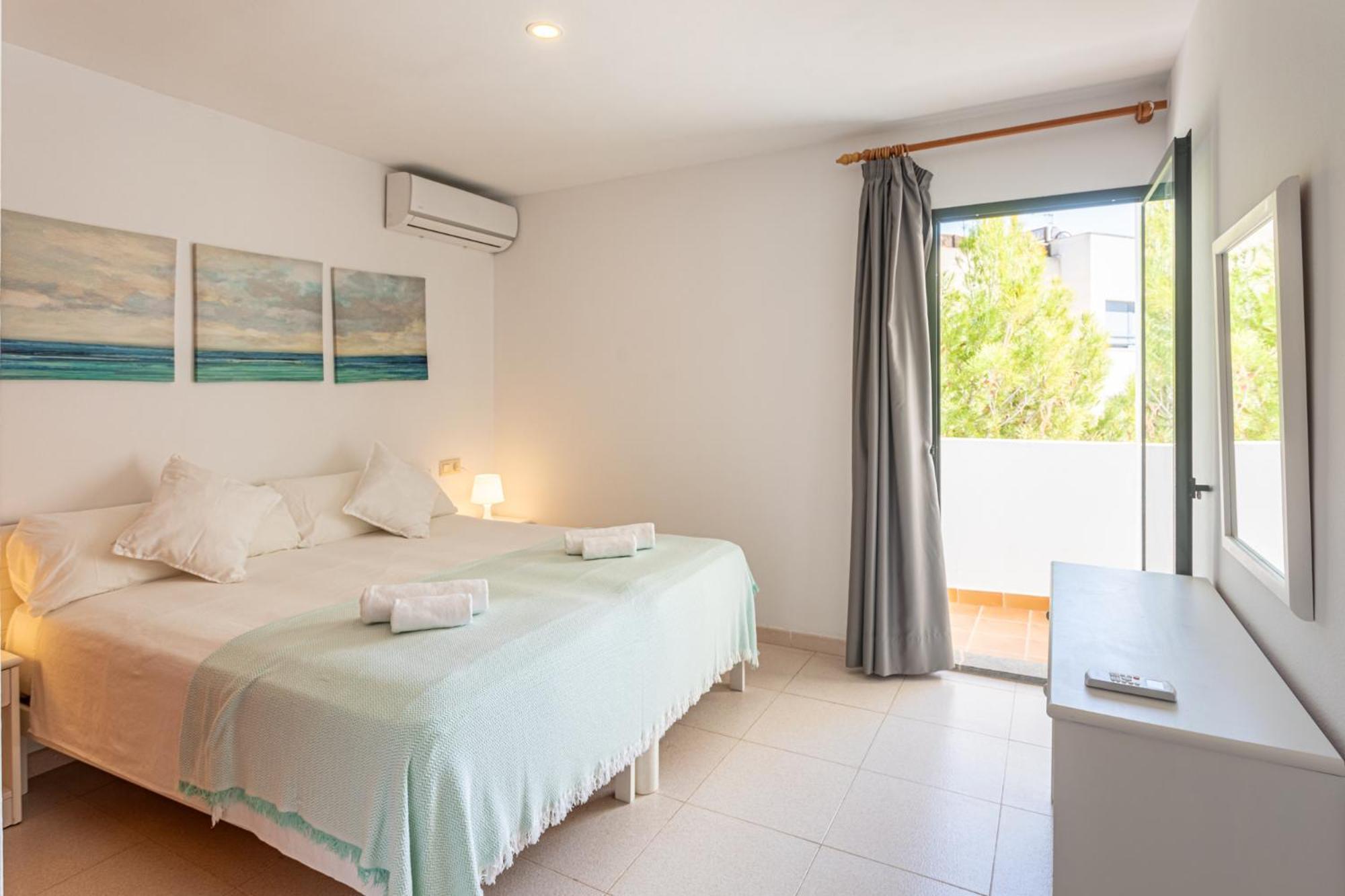 Apartamentos Es Dolc Colonia de Sant Jordi Екстер'єр фото